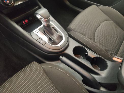 Used 2020 Kia Forte LXS FWD image 22