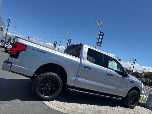 Used 2025 Ford F150 Lightning XLT AWD/4WD image 2