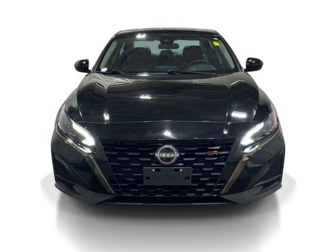Used 2024 Nissan Altima 2.5 SR FWD image 6