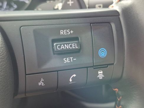 Used 2024 Nissan Pathfinder Rock Creek AWD/4WD image 17