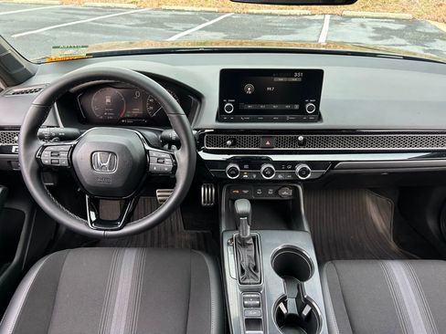 Used 2025 Honda Civic Sport image 8