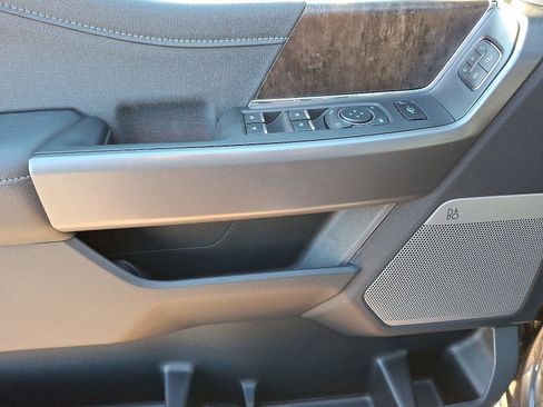 New 2026 Ford F250 Lariat w/ Chrome Package image 9