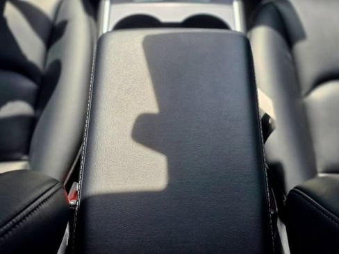 Used 2021 Tesla Model 3 Standard Range Plus RWD image 22