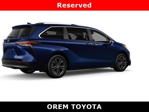 New 2026 Toyota Sienna Platinum image 10