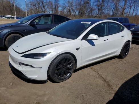 Used 2025 Tesla Model 3 Performance image 2
