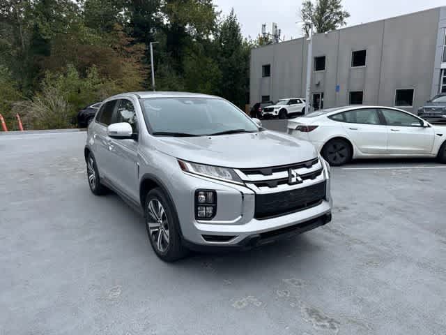 Used 2025 Mitsubishi Outlander Sport SE AWD/4WD image 3