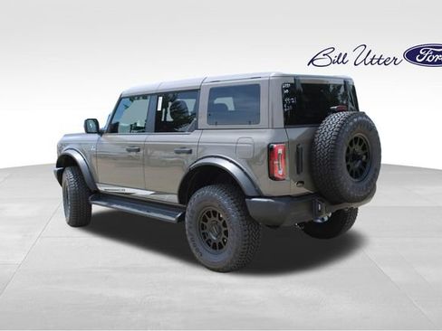 New 2026 Ford Bronco Outer Banks AWD/4WD image 4