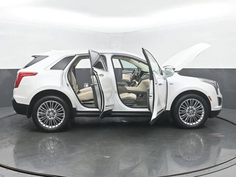 Used 2017 Cadillac XT5 Luxury w/ Advanced Security Package AWD/4WD image 55