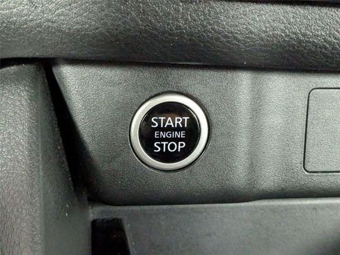 Used 2023 Nissan Rogue S AWD/4WD image 26