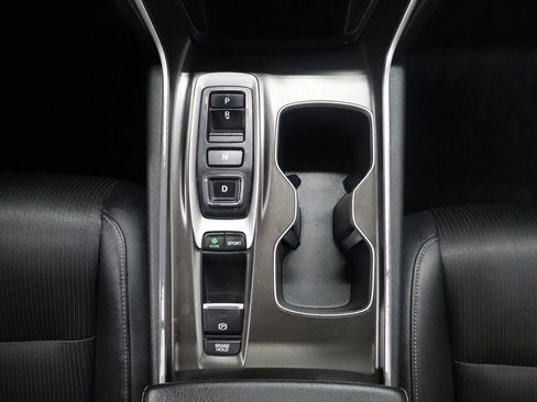 Used 2019 Honda Accord Sport image 25
