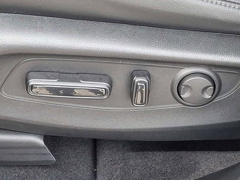 Used 2025 Honda CR-V EX-L image 23