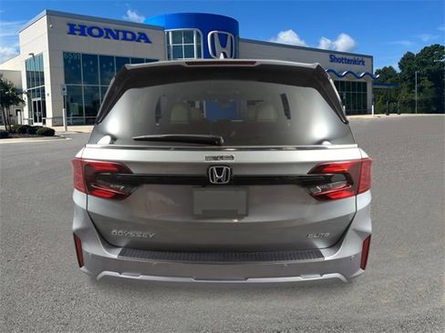 New 2026 Honda Odyssey Elite image 3