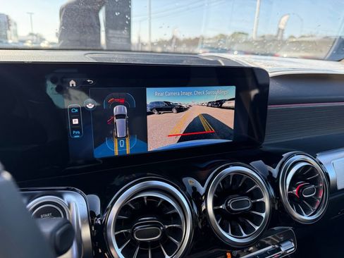 New 2026 Mercedes-Benz GLB 250 4MATIC image 23