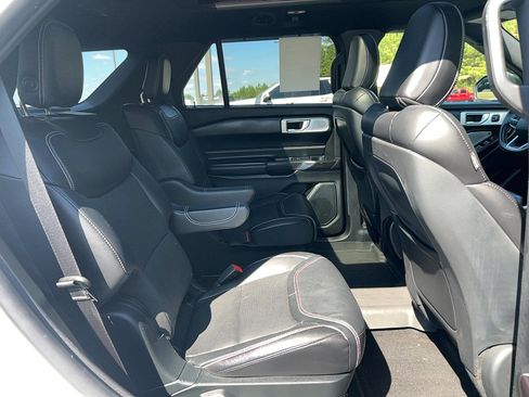 Used 2020 Ford Explorer ST w/ ST High-Performance Pack image 27