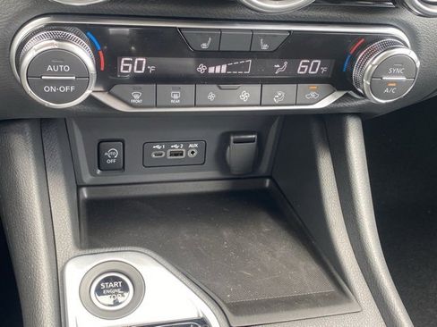 New 2025 Nissan Sentra SR w/ Midnight Edition image 21