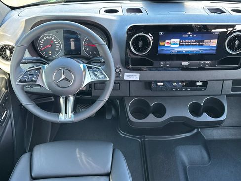 Used 2026 Mercedes-Benz Sprinter 2500 image 14