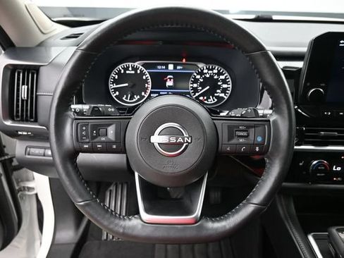 Used 2022 Nissan Pathfinder SL w/ SL Premium Package FWD image 32