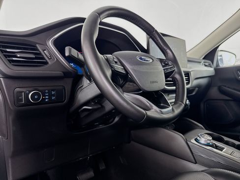Used 2024 Ford Escape Platinum AWD/4WD image 21