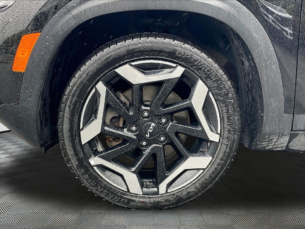 Certified 2024 Kia Seltos SX w/ SX Sunroof Package AWD/4WD image 7