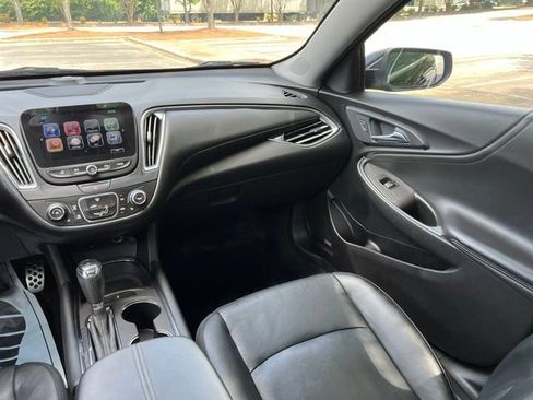 Used 2017 Chevrolet Malibu LT w/ Leather Package FWD image 27