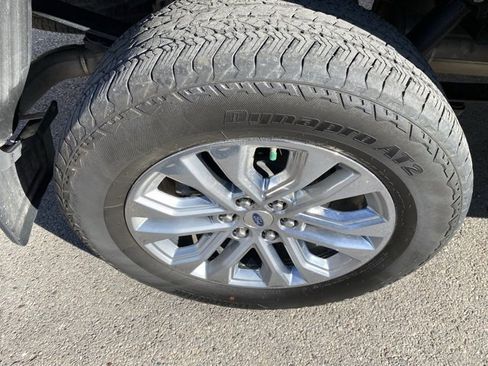 Used 2024 Ford F150 Lariat image 17