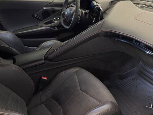 Used 2023 Chevrolet Corvette Stingray Premium Cpe w/ Z51 Performance Package image 12