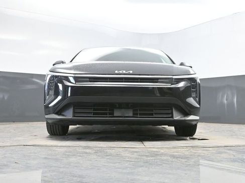 Used 2025 Kia K4 LXS image 46