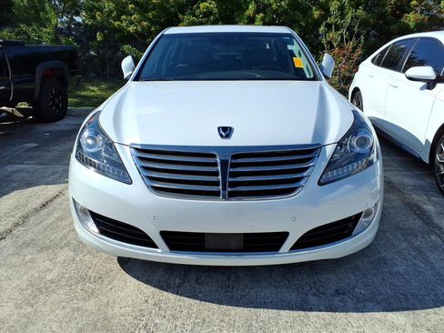 Used 2014 Hyundai Equus Signature image 2