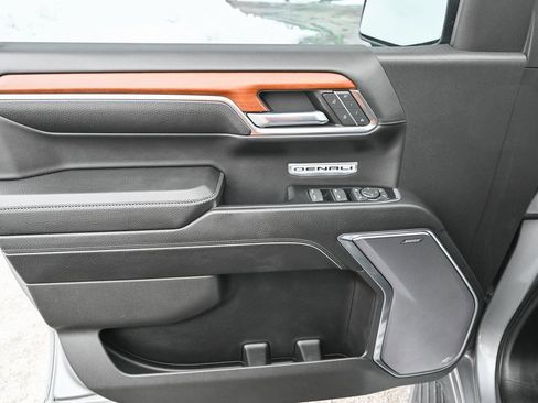 Used 2023 GMC Sierra 1500 Denali image 21