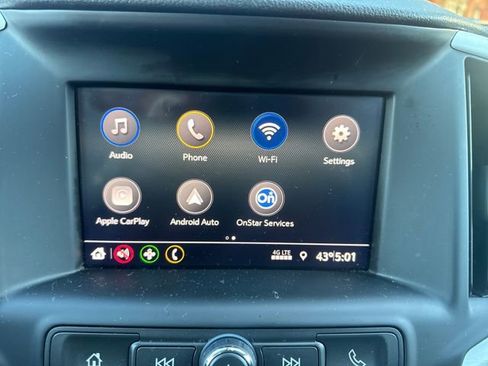 Used 2020 GMC Terrain SLE w/ Driver Convenience Package image 4