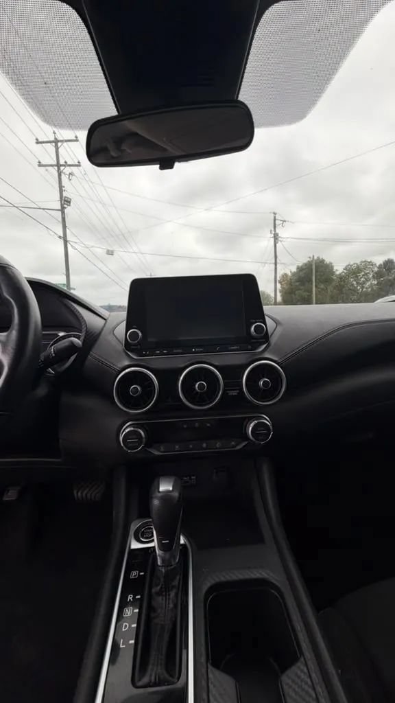 Used 2022 Nissan Sentra SV w/ All-Weather Package FWD image 10