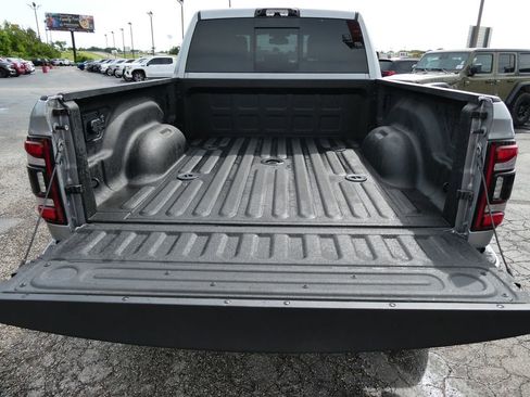 Used 2024 RAM 2500 Laramie w/ Night Edition AWD/4WD image 16