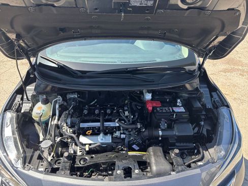 Used 2025 Nissan Versa SV FWD image 30