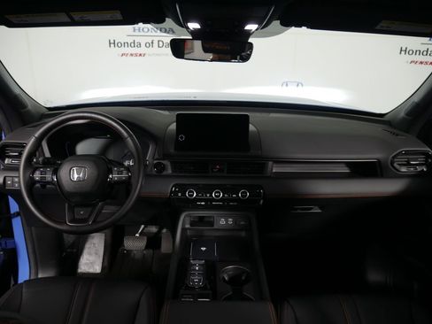 Used 2024 Honda Pilot TrailSport image 11