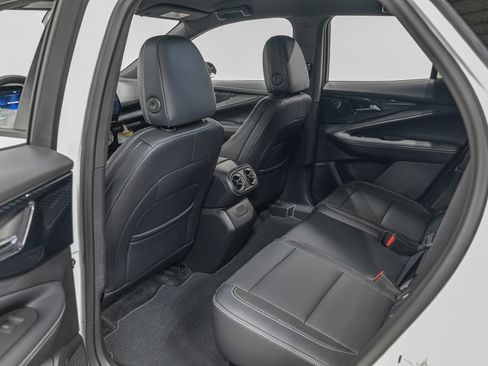 Used 2024 Chevrolet Blazer EV LT AWD/4WD image 23