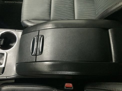 Used 2018 Toyota Highlander Plus image 28