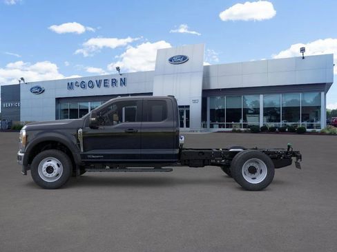 New 2026 Ford F550 4x4 Supercab Super Duty image 7