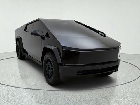 Used 2025 Tesla Cybertruck 2WD Crew Cab image 4