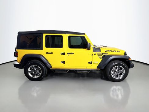 Used 2018 Jeep Wrangler Unlimited Sport image 11