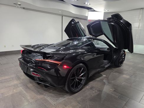 Used 2022 McLaren 720S Performance RWD image 23
