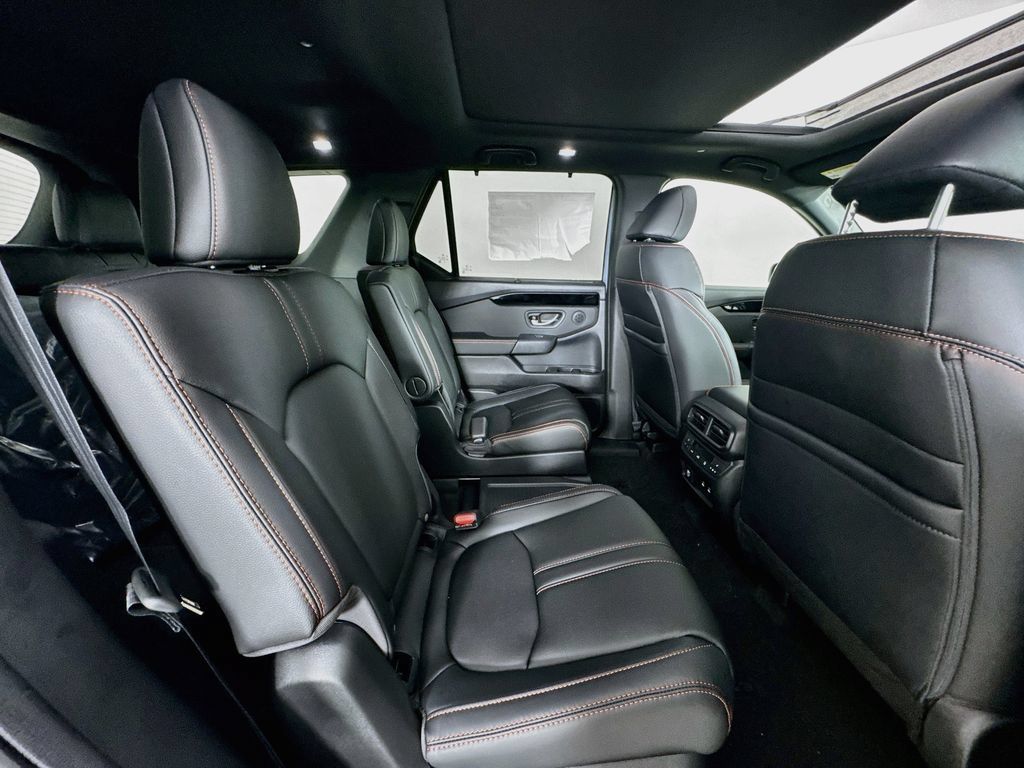 New 2026 Honda Pilot TrailSport image 35