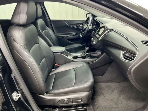 Used 2016 Chevrolet Malibu LT w/ Leather Package FWD image 21