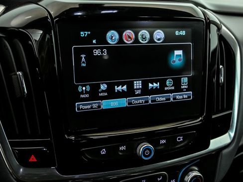 Used 2018 Chevrolet Traverse LT FWD image 20