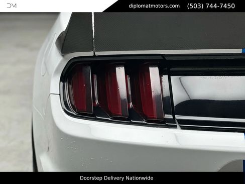 Used 2017 Ford Mustang Shelby GT350 image 12