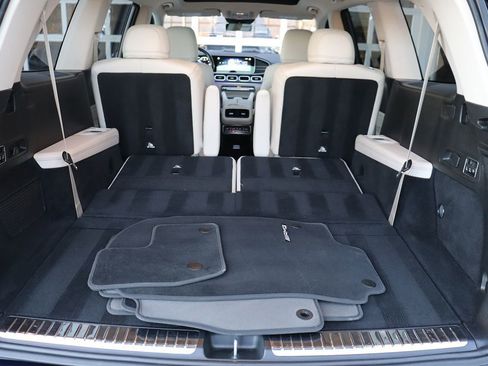 Used 2021 Mercedes-Benz GLS 580 4MATIC image 49