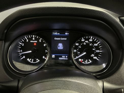 Used 2018 Nissan Rogue S image 25