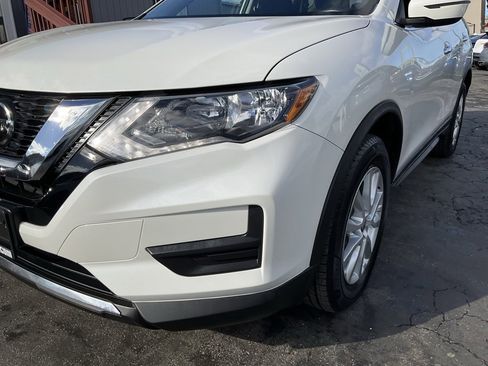 Used 2018 Nissan Rogue SV image 85