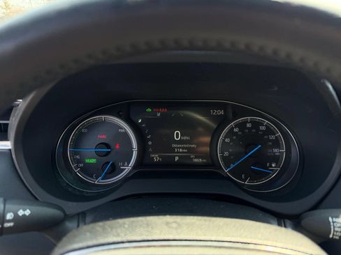 Used 2024 Toyota Venza Nightshade AWD/4WD image 30