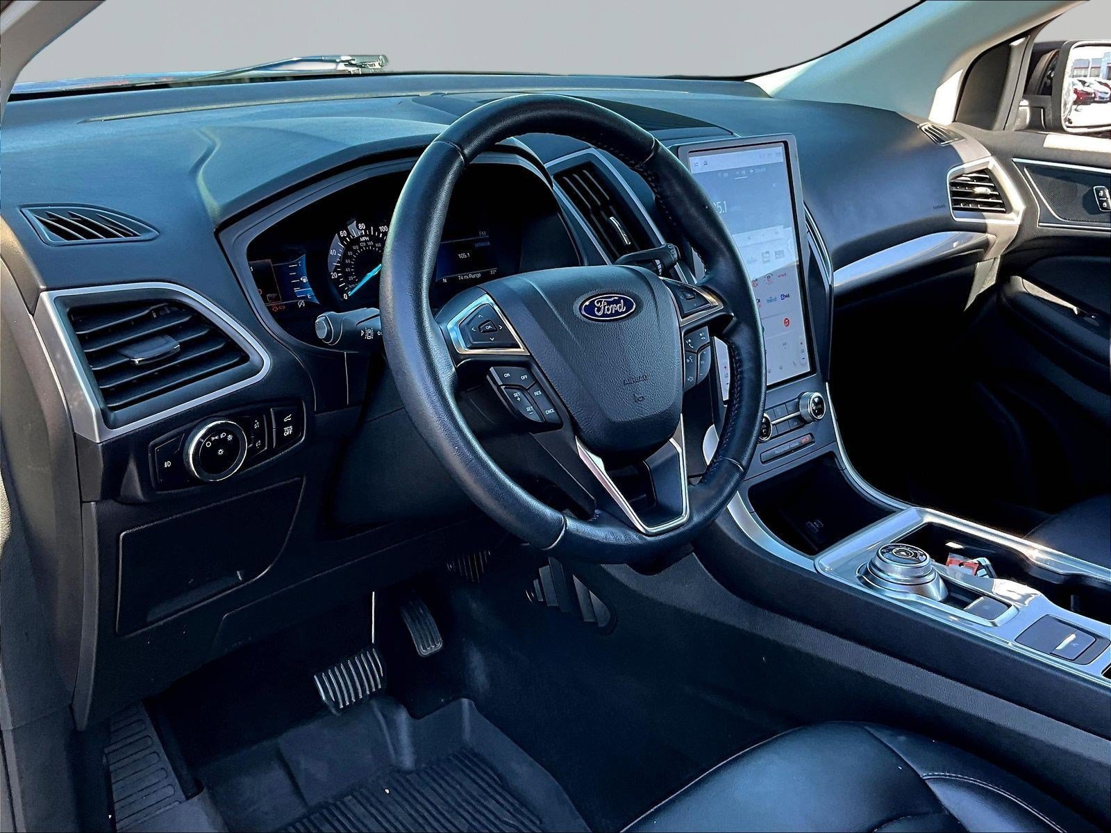 Used 2023 Ford Edge SEL w/ Convenience Package AWD/4WD image 17