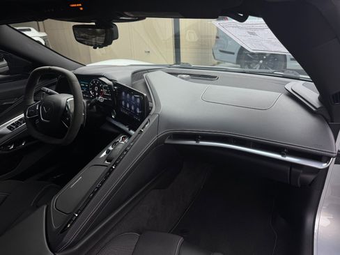 Used 2023 Chevrolet Corvette Stingray Convertible image 33